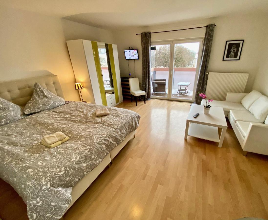 Apartmán Zentrales Wg-Zimmer 1 Ravensburg, Balkon, Kamin Exteriér fotografie